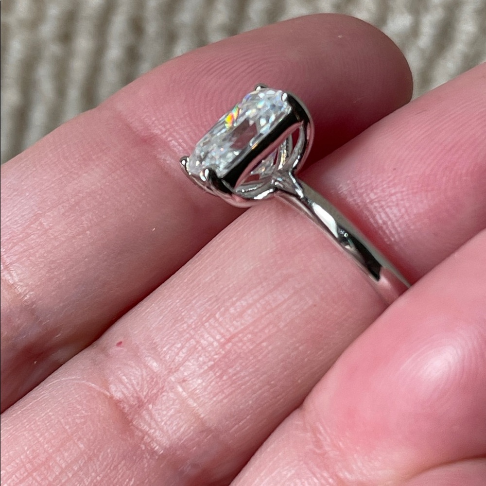 Radiant Cut 3ct Moissanite Ring in 925 Sterling Silver Size 5 GRA Certificate - Picture 3 of 10